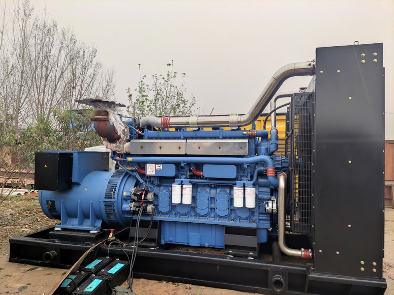 重庆柴油发电机组更换机油时,应遵循哪些步骤?