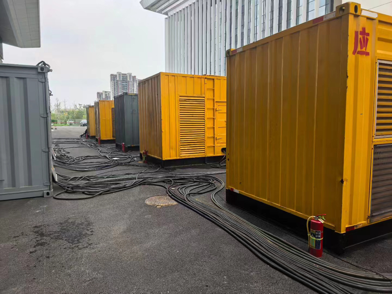 重庆不同季节柴油发电机组保养有哪些注意事项?