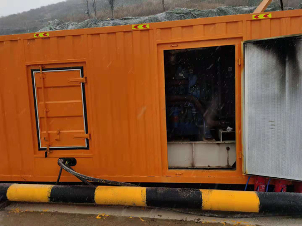 重庆发电机出租 柴油发电机组电压低报警怎么办?
