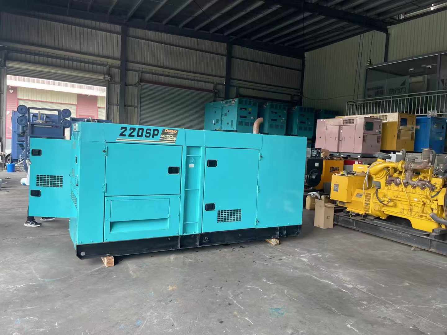 重庆800kW 柴油发电机的输出电流波动范围是多少?